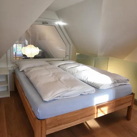 Doras Hus * Risum-Lindholm